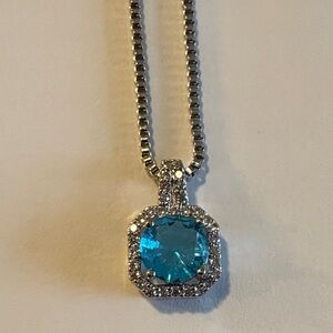 💎 Beautiful New Aquamarine Pendant with necklace.